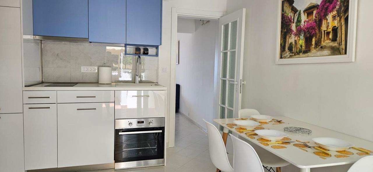 Sea View Apartment Aria Petrovac Extérieur photo