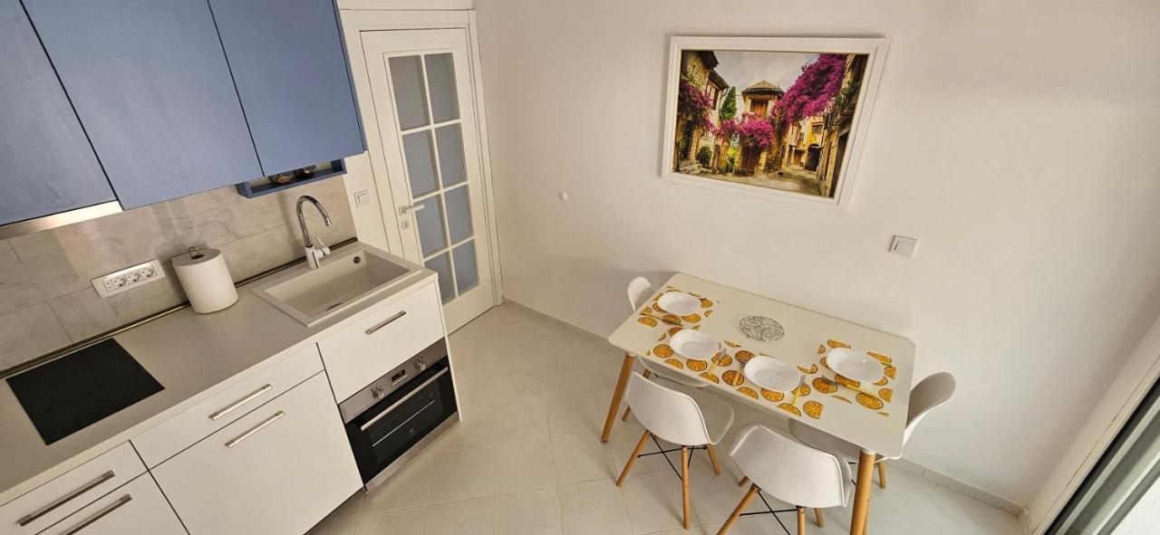 Sea View Apartment Aria Petrovac Extérieur photo